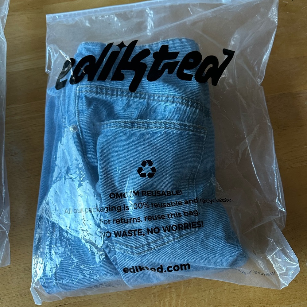 Edikted Boyfriend Jeans